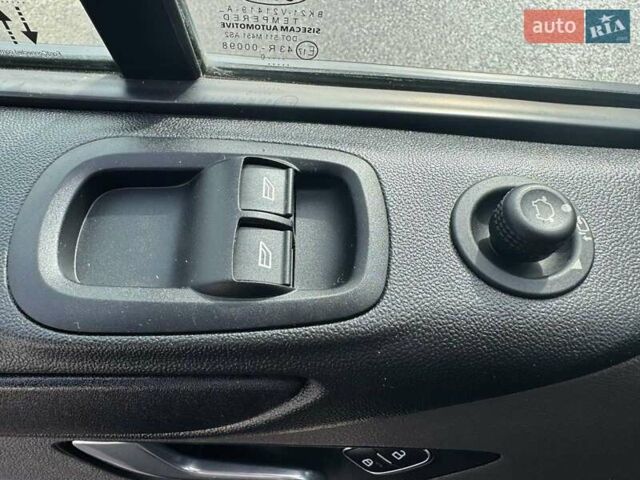 Сірий Форд Транзит Кастом, об'ємом двигуна 2.69 л та пробігом 211 тис. км за 16700 $, фото 28 на Automoto.ua