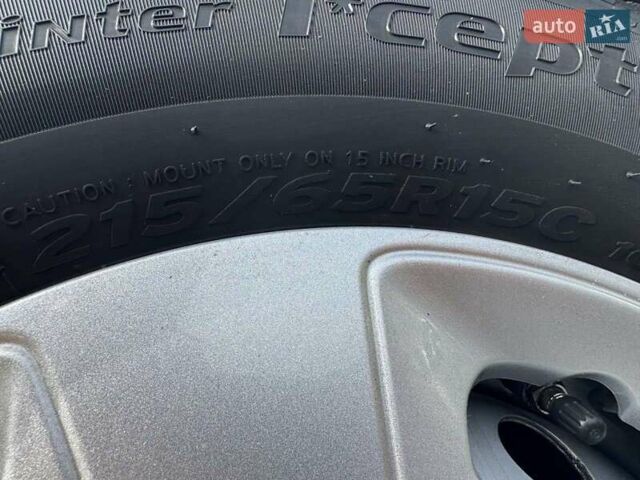 Сірий Форд Транзит Кастом, об'ємом двигуна 2.69 л та пробігом 211 тис. км за 16700 $, фото 48 на Automoto.ua