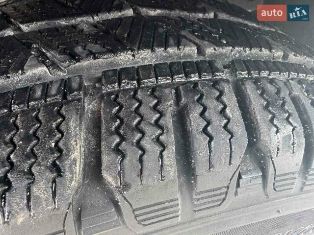 Сірий Форд Транзит Кастом, об'ємом двигуна 2.69 л та пробігом 211 тис. км за 16700 $, фото 49 на Automoto.ua