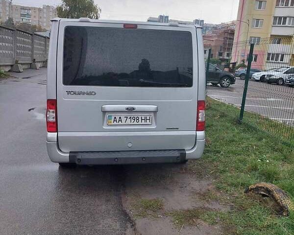 Сірий Форд Транзит Кастом, об'ємом двигуна 2.2 л та пробігом 240 тис. км за 10000 $, фото 1 на Automoto.ua