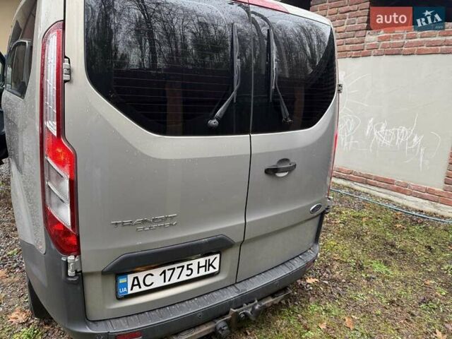 Серый Форд Транзит Кастом, объемом двигателя 2.2 л и пробегом 248 тыс. км за 15400 $, фото 1 на Automoto.ua