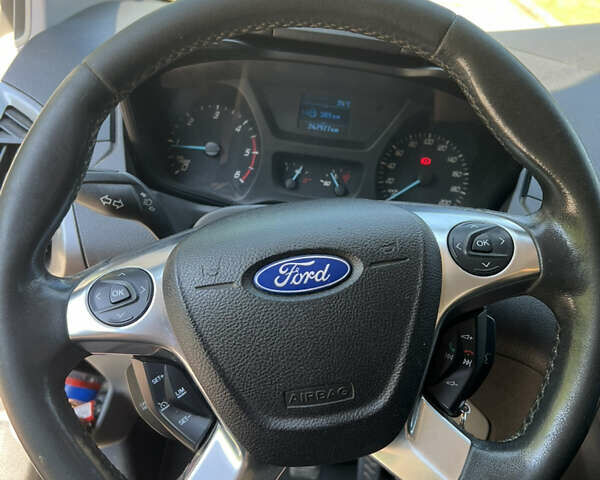 Серый Форд Транзит Кастом, объемом двигателя 2.2 л и пробегом 247 тыс. км за 11100 $, фото 7 на Automoto.ua