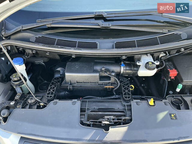 Серый Форд Транзит Кастом, объемом двигателя 2.2 л и пробегом 340 тыс. км за 13000 $, фото 7 на Automoto.ua