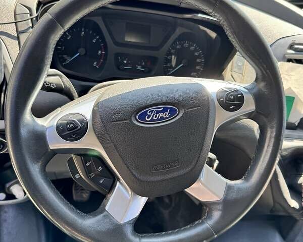 Серый Форд Транзит Кастом, объемом двигателя 2.2 л и пробегом 414 тыс. км за 13500 $, фото 9 на Automoto.ua