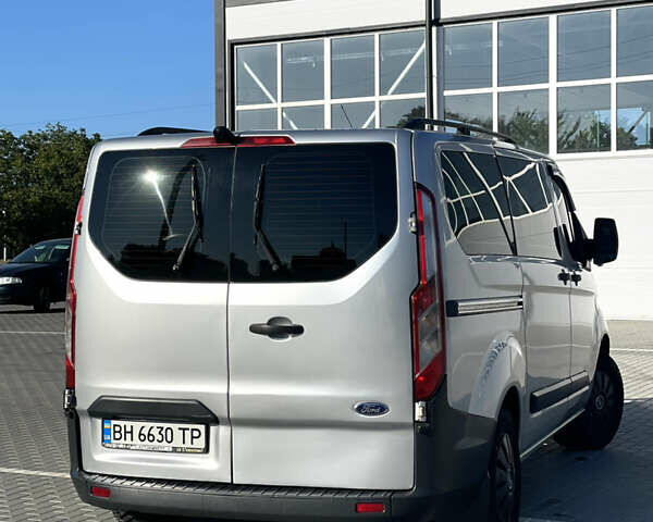 Серый Форд Транзит Кастом, объемом двигателя 2.2 л и пробегом 340 тыс. км за 13000 $, фото 3 на Automoto.ua