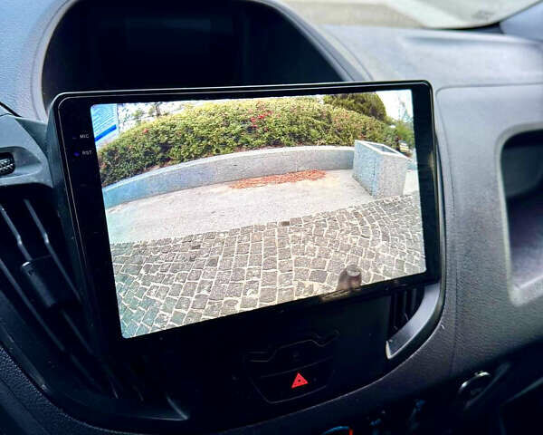 Сірий Форд Транзит Кастом, об'ємом двигуна 2.2 л та пробігом 293 тис. км за 16500 $, фото 14 на Automoto.ua