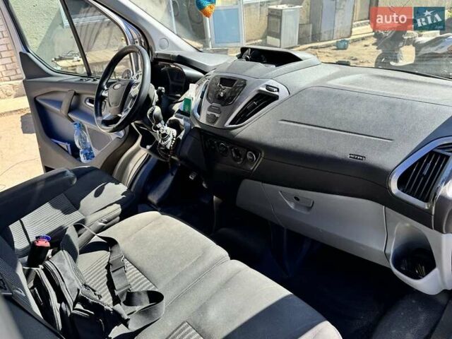 Серый Форд Транзит Кастом, объемом двигателя 2.2 л и пробегом 414 тыс. км за 13500 $, фото 8 на Automoto.ua