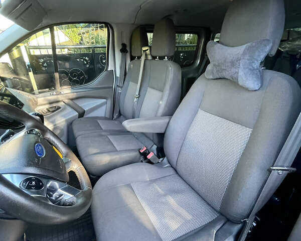 Серый Форд Транзит Кастом, объемом двигателя 2.2 л и пробегом 340 тыс. км за 13000 $, фото 9 на Automoto.ua