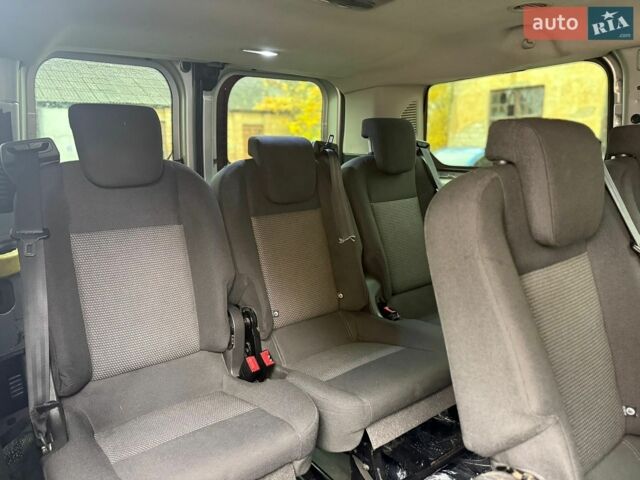 Сірий Форд Транзит Кастом, об'ємом двигуна 2.2 л та пробігом 340 тис. км за 11500 $, фото 22 на Automoto.ua