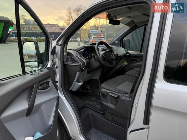 Сірий Форд Транзит Кастом, об'ємом двигуна 2.2 л та пробігом 122 тис. км за 18500 $, фото 17 на Automoto.ua