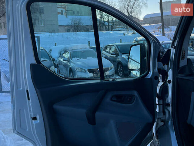 Серый Форд Транзит Кастом, объемом двигателя 2.2 л и пробегом 138 тыс. км за 12900 $, фото 20 на Automoto.ua