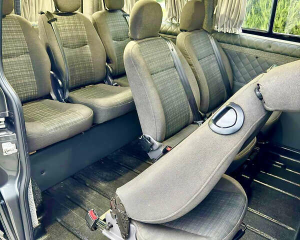 Сірий Форд Транзит Кастом, об'ємом двигуна 2.2 л та пробігом 293 тис. км за 16500 $, фото 21 на Automoto.ua