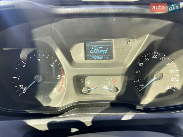 Серый Форд Транзит Кастом, объемом двигателя 2.2 л и пробегом 340 тыс. км за 13000 $, фото 8 на Automoto.ua