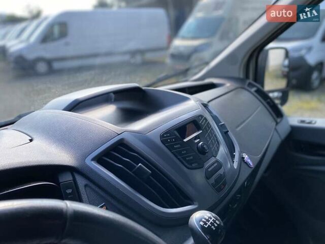 Сірий Форд Транзит Кастом, об'ємом двигуна 2.2 л та пробігом 180 тис. км за 15850 $, фото 31 на Automoto.ua