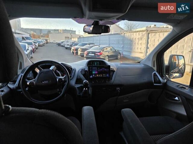 Серый Форд Транзит Кастом, объемом двигателя 2.2 л и пробегом 333 тыс. км за 15000 $, фото 5 на Automoto.ua