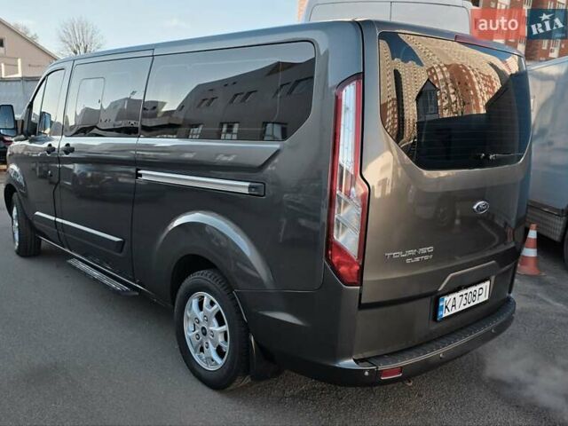 Серый Форд Транзит Кастом, объемом двигателя 2.2 л и пробегом 333 тыс. км за 15000 $, фото 1 на Automoto.ua