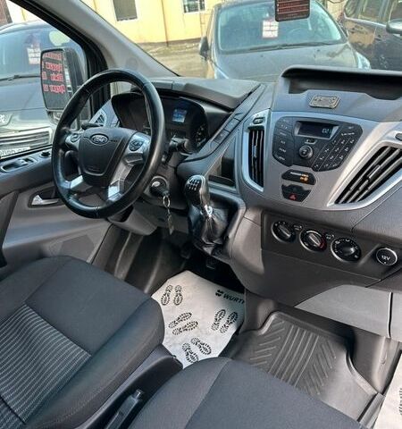 Серый Форд Транзит Кастом, объемом двигателя 2 л и пробегом 230 тыс. км за 15800 $, фото 2 на Automoto.ua