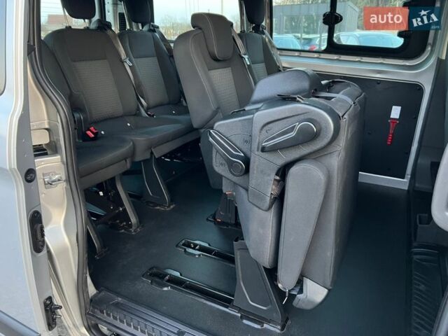 Серый Форд Транзит Кастом, объемом двигателя 2 л и пробегом 162 тыс. км за 22300 $, фото 33 на Automoto.ua