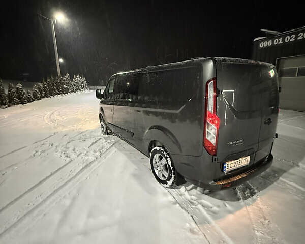 Серый Форд Транзит Кастом, объемом двигателя 2 л и пробегом 300 тыс. км за 21899 $, фото 3 на Automoto.ua