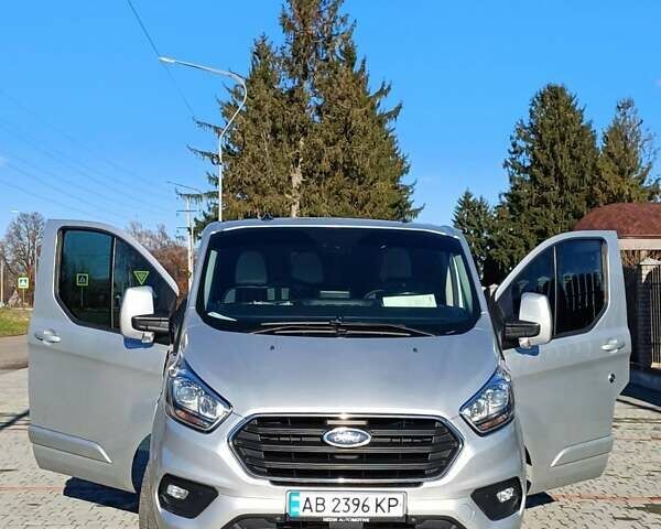 Серый Форд Транзит Кастом, объемом двигателя 2 л и пробегом 201 тыс. км за 21500 $, фото 1 на Automoto.ua