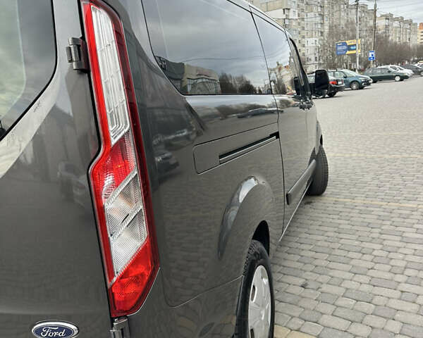 Сірий Форд Транзит Кастом, об'ємом двигуна 2 л та пробігом 255 тис. км за 21499 $, фото 20 на Automoto.ua