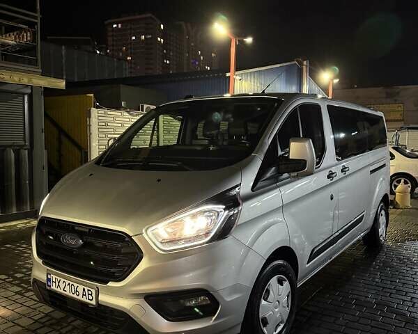 Серый Форд Транзит Кастом, объемом двигателя 2 л и пробегом 249 тыс. км за 21900 $, фото 2 на Automoto.ua