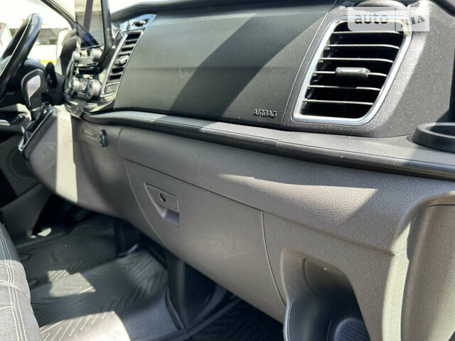 Сірий Форд Транзит Кастом, об'ємом двигуна 2 л та пробігом 198 тис. км за 21999 $, фото 59 на Automoto.ua