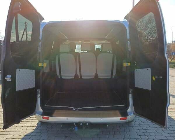 Серый Форд Транзит Кастом, объемом двигателя 2 л и пробегом 201 тыс. км за 21500 $, фото 13 на Automoto.ua