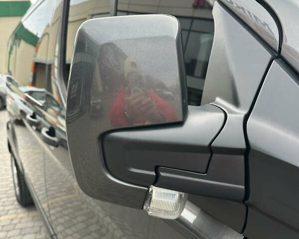 Сірий Форд Транзит Кастом, об'ємом двигуна 2 л та пробігом 255 тис. км за 21499 $, фото 35 на Automoto.ua