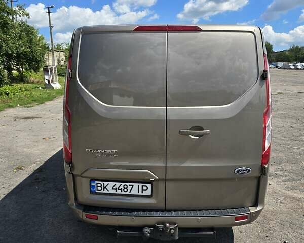 Сірий Форд Транзит Кастом, об'ємом двигуна 2 л та пробігом 200 тис. км за 25200 $, фото 1 на Automoto.ua