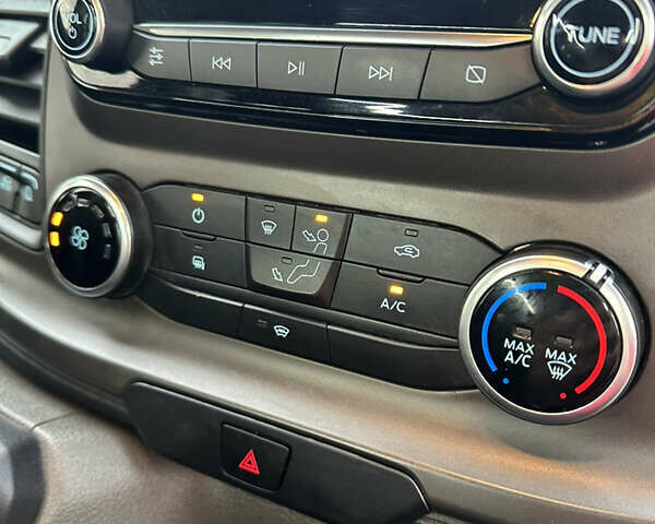 Сірий Форд Транзит Кастом, об'ємом двигуна 2 л та пробігом 255 тис. км за 21499 $, фото 56 на Automoto.ua