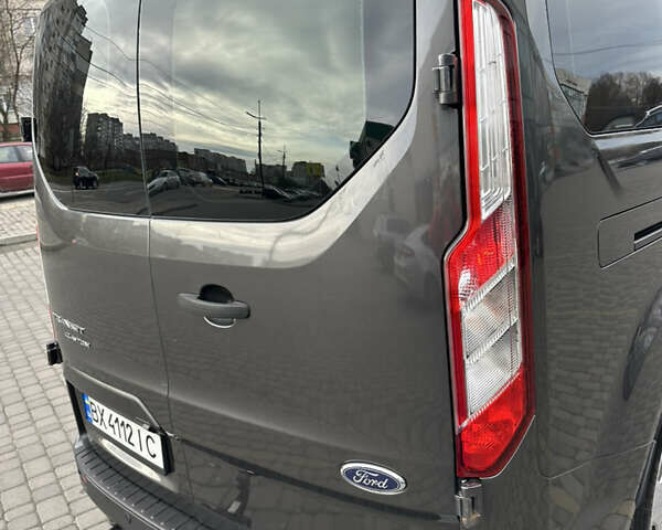 Сірий Форд Транзит Кастом, об'ємом двигуна 2 л та пробігом 255 тис. км за 21499 $, фото 19 на Automoto.ua