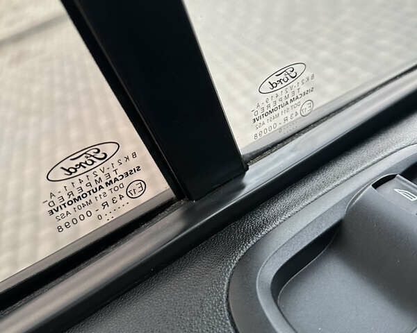 Сірий Форд Транзит Кастом, об'ємом двигуна 2 л та пробігом 255 тис. км за 21499 $, фото 91 на Automoto.ua