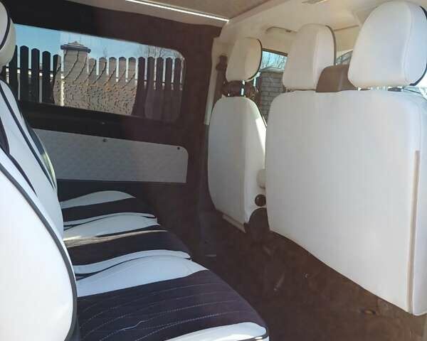 Серый Форд Транзит Кастом, объемом двигателя 2 л и пробегом 201 тыс. км за 21500 $, фото 12 на Automoto.ua