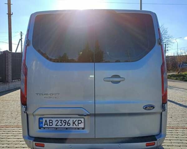 Серый Форд Транзит Кастом, объемом двигателя 2 л и пробегом 201 тыс. км за 21500 $, фото 7 на Automoto.ua