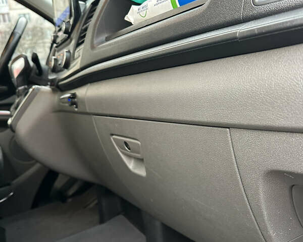 Сірий Форд Транзит Кастом, об'ємом двигуна 2 л та пробігом 255 тис. км за 21499 $, фото 51 на Automoto.ua