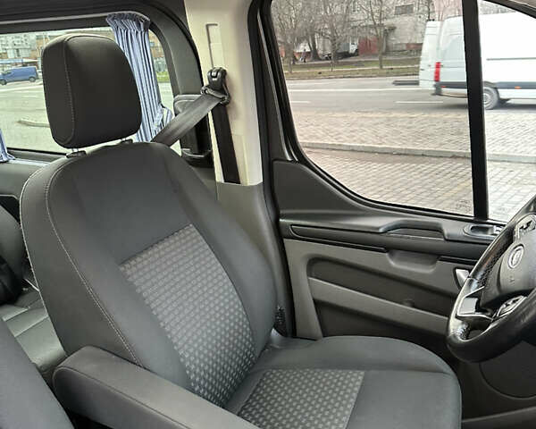 Сірий Форд Транзит Кастом, об'ємом двигуна 2 л та пробігом 255 тис. км за 21499 $, фото 60 на Automoto.ua