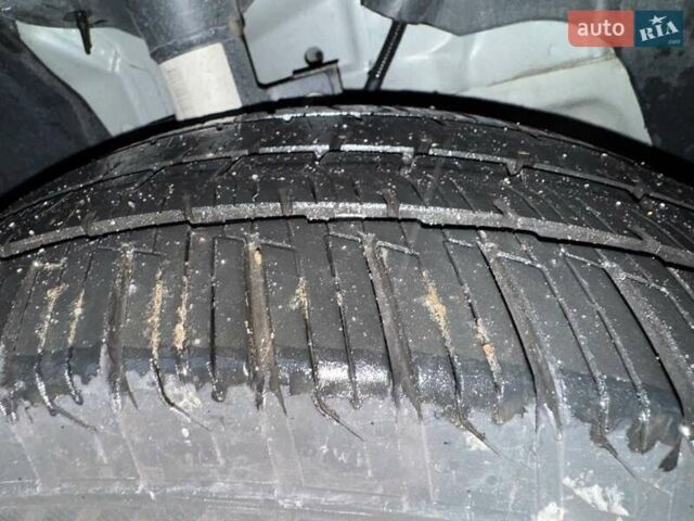 Сірий Форд Транзит Кастом, об'ємом двигуна 2 л та пробігом 196 тис. км за 16995 $, фото 10 на Automoto.ua