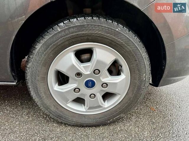 Сірий Форд Транзит Кастом, об'ємом двигуна 2 л та пробігом 196 тис. км за 16995 $, фото 9 на Automoto.ua