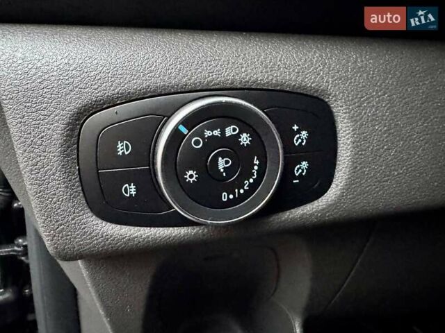 Сірий Форд Транзит Кастом, об'ємом двигуна 2 л та пробігом 196 тис. км за 16995 $, фото 21 на Automoto.ua