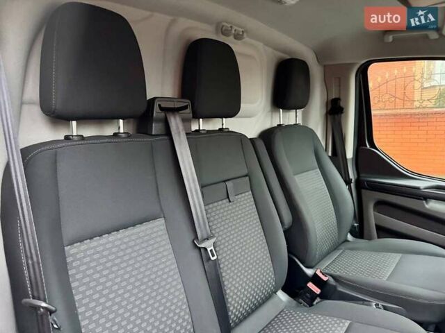 Сірий Форд Транзит Кастом, об'ємом двигуна 2 л та пробігом 196 тис. км за 16995 $, фото 30 на Automoto.ua
