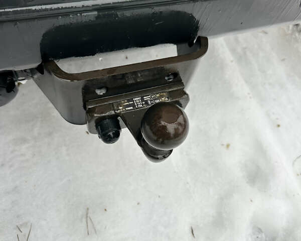 Серый Форд Транзит Кастом, объемом двигателя 2.2 л и пробегом 236 тыс. км за 15500 $, фото 7 на Automoto.ua