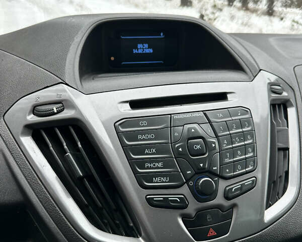 Серый Форд Транзит Кастом, объемом двигателя 2.2 л и пробегом 236 тыс. км за 15500 $, фото 21 на Automoto.ua