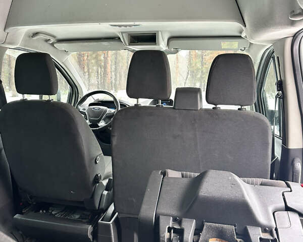 Серый Форд Транзит Кастом, объемом двигателя 2.2 л и пробегом 236 тыс. км за 15500 $, фото 13 на Automoto.ua