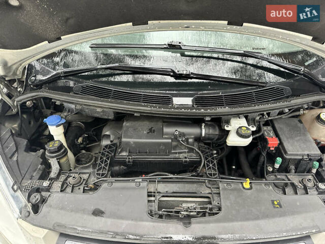 Серый Форд Транзит Кастом, объемом двигателя 2.2 л и пробегом 236 тыс. км за 15500 $, фото 23 на Automoto.ua