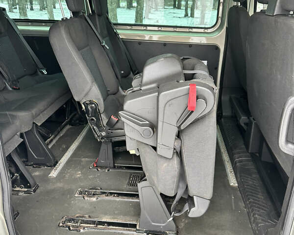 Серый Форд Транзит Кастом, объемом двигателя 2.2 л и пробегом 236 тыс. км за 15500 $, фото 11 на Automoto.ua