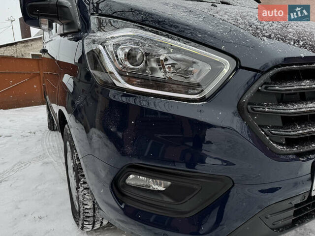 Синий Форд Транзит Кастом, объемом двигателя 2 л и пробегом 151 тыс. км за 13950 $, фото 20 на Automoto.ua