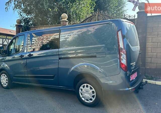 Синий Форд Транзит Кастом, объемом двигателя 2 л и пробегом 197 тыс. км за 21500 $, фото 2 на Automoto.ua