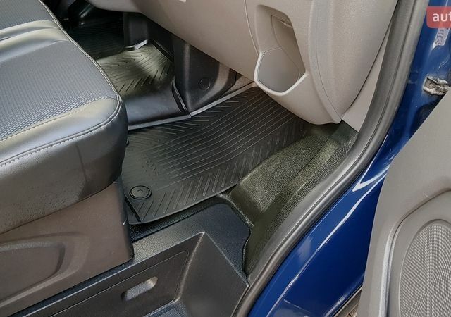 Синий Форд Транзит Кастом, объемом двигателя 2 л и пробегом 198 тыс. км за 17200 $, фото 29 на Automoto.ua