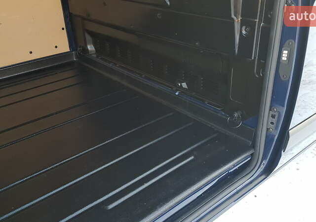 Синий Форд Транзит Кастом, объемом двигателя 2 л и пробегом 197 тыс. км за 15600 $, фото 37 на Automoto.ua